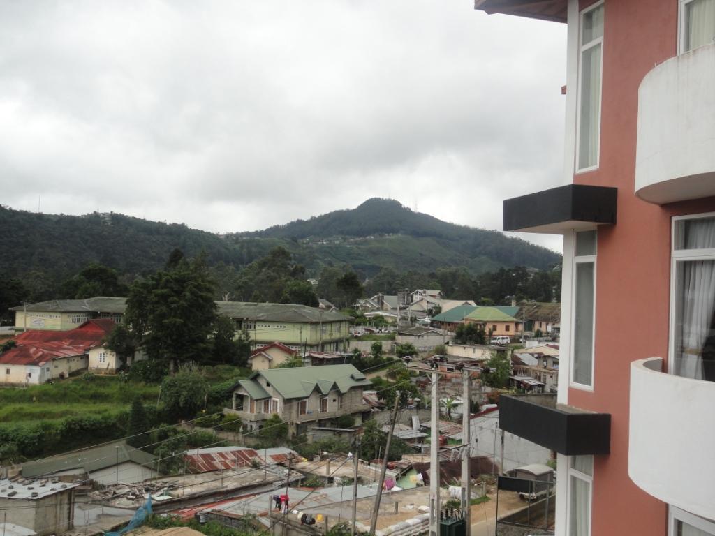 City And Hills View Apartment نوفارا إيلِيا الغرفة الصورة