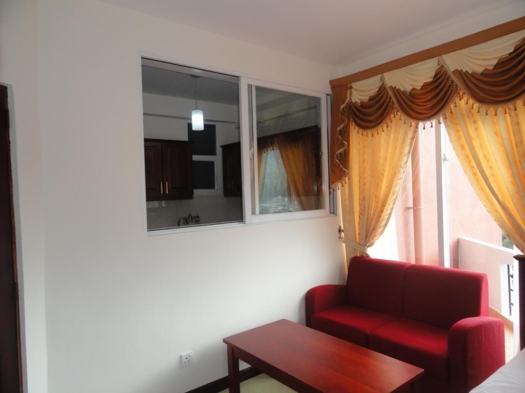 City And Hills View Apartment نوفارا إيلِيا الغرفة الصورة