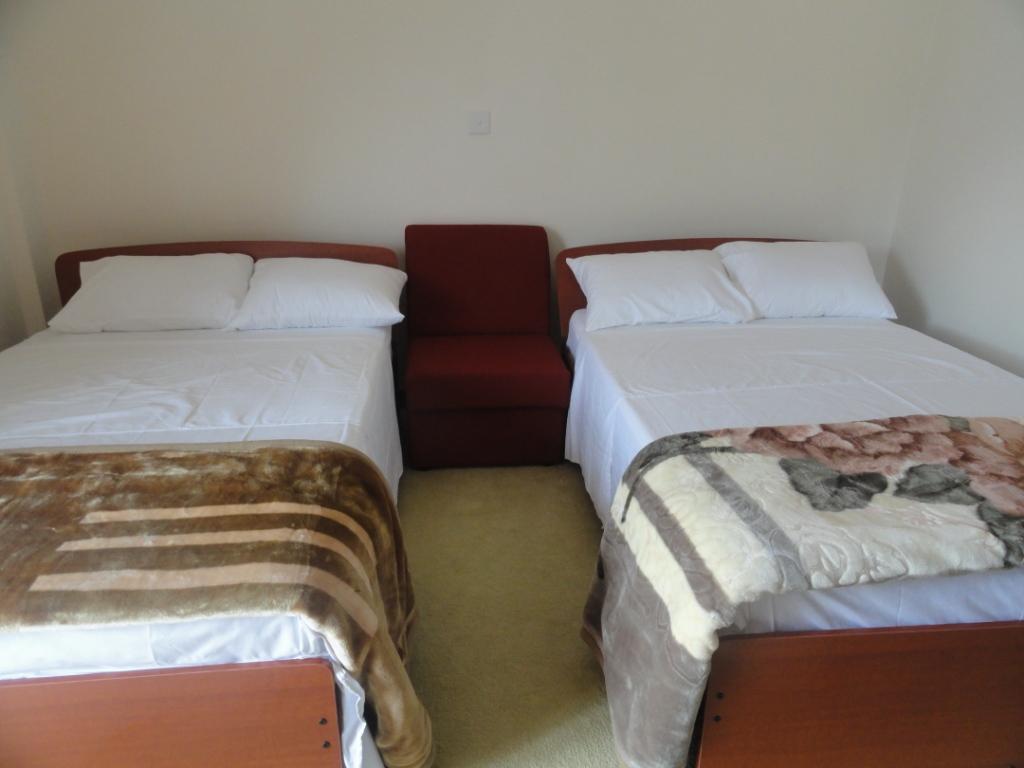 City And Hills View Apartment نوفارا إيلِيا الغرفة الصورة